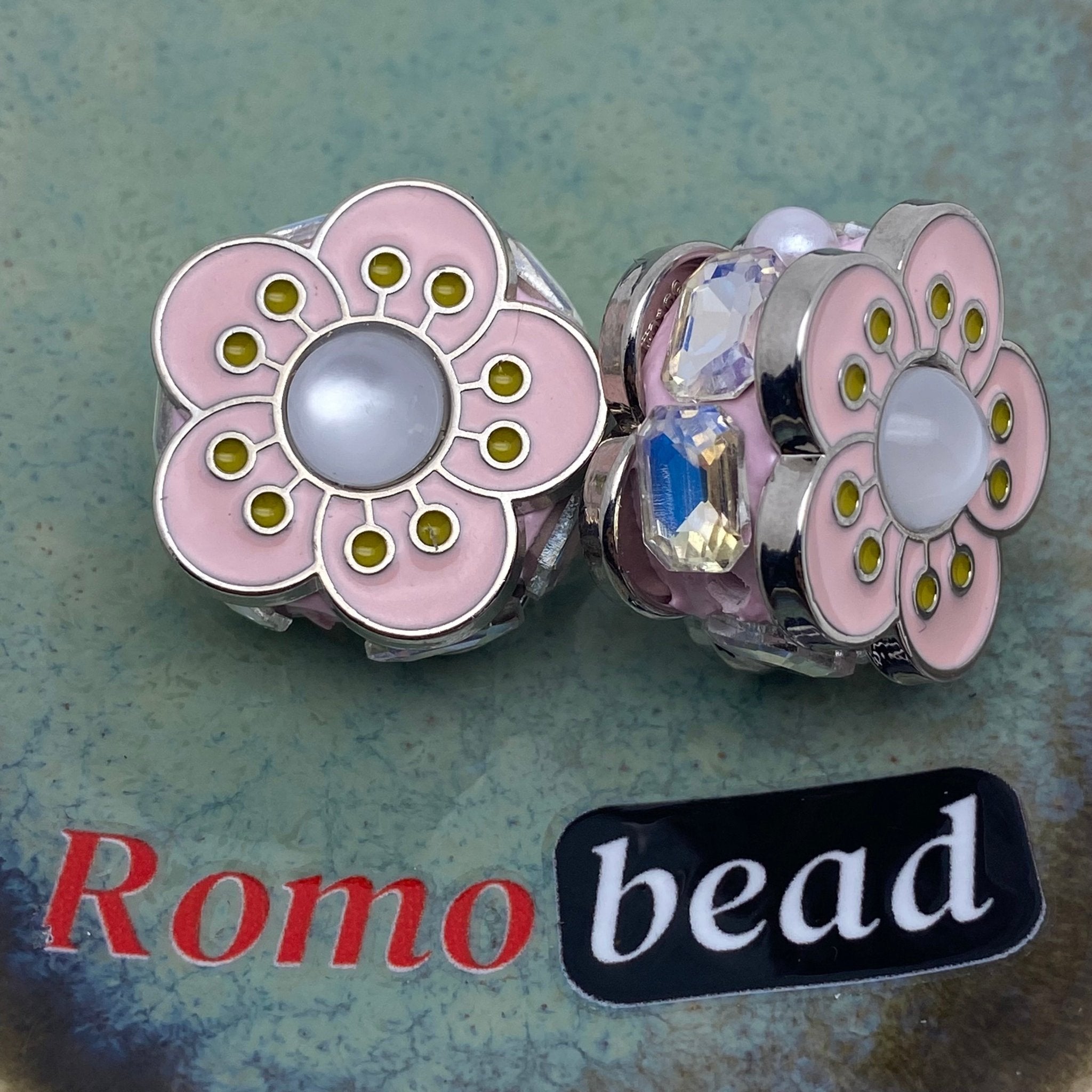 185. supper fancy beads - Romo bead